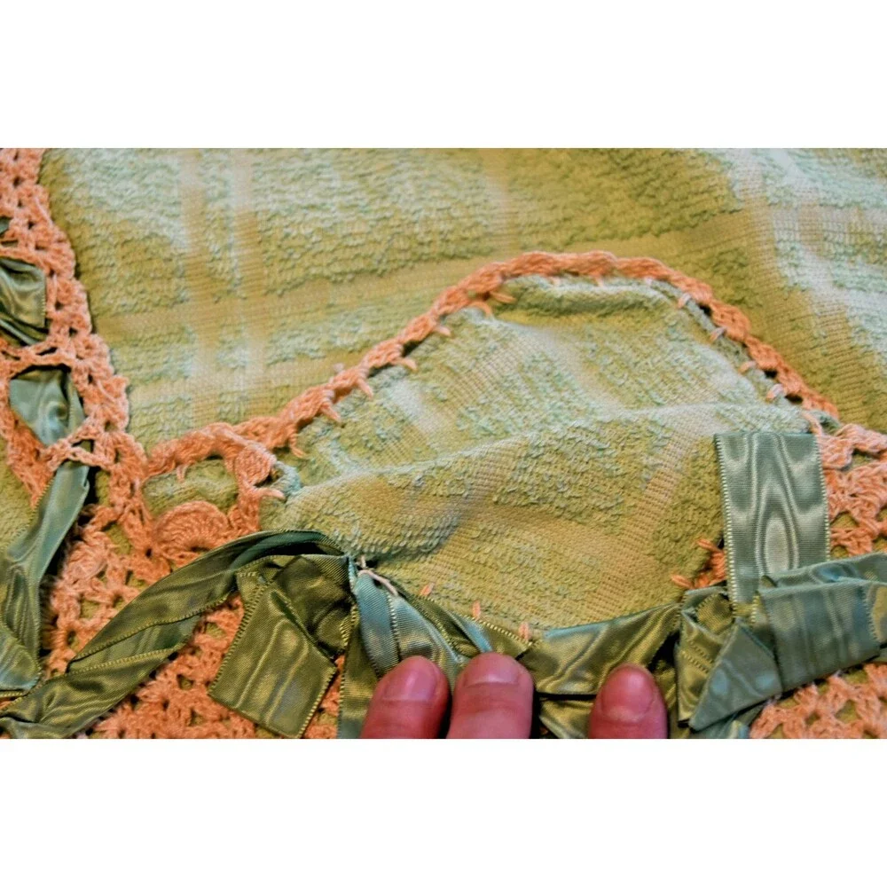 Vintage Cannon Mills Bath Towel Dry Fast Green Green Embroidered Basket